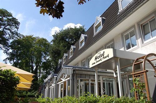 Biohotel Am Lunik Park Hohen Neuendorf Exteriör bild